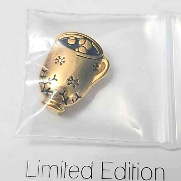 ZOX advent never let it cool #187 hot cocoa singles charm - Picture 8 of 9